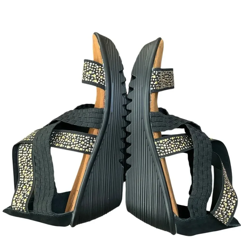 Bernie Mev Women's Lucious Sandals Stud design Size 10 NIB NEW